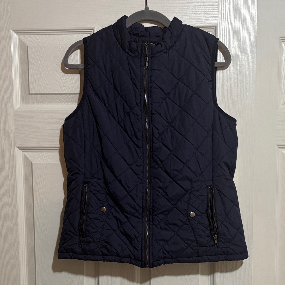 Chic Navy Quilted Vest